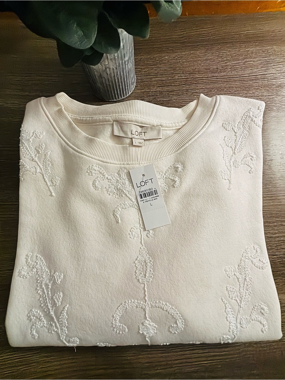 !!NWT!! LOFT Cream Floral Embroidered Terry Puff Sleeve Sweatshirt - Size L - Picture 12 of 12